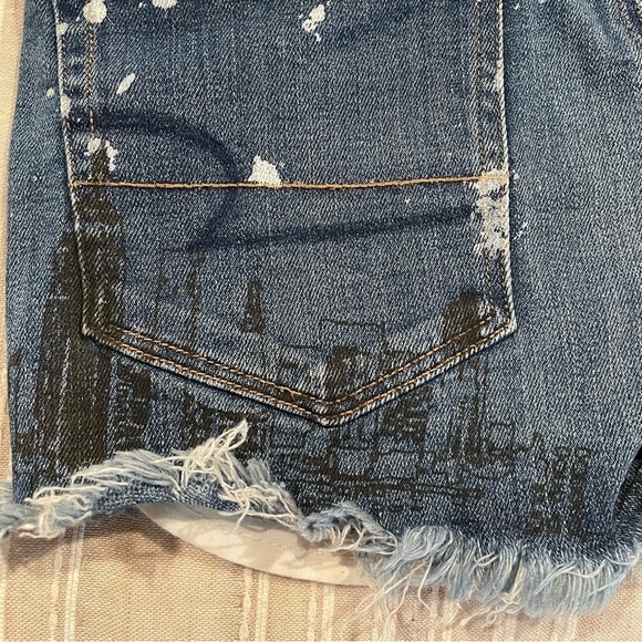 American Eagle Outfitters Hand Painted Vintage High Rise Festival Jean Shorts 4 - Picture 6 of 12